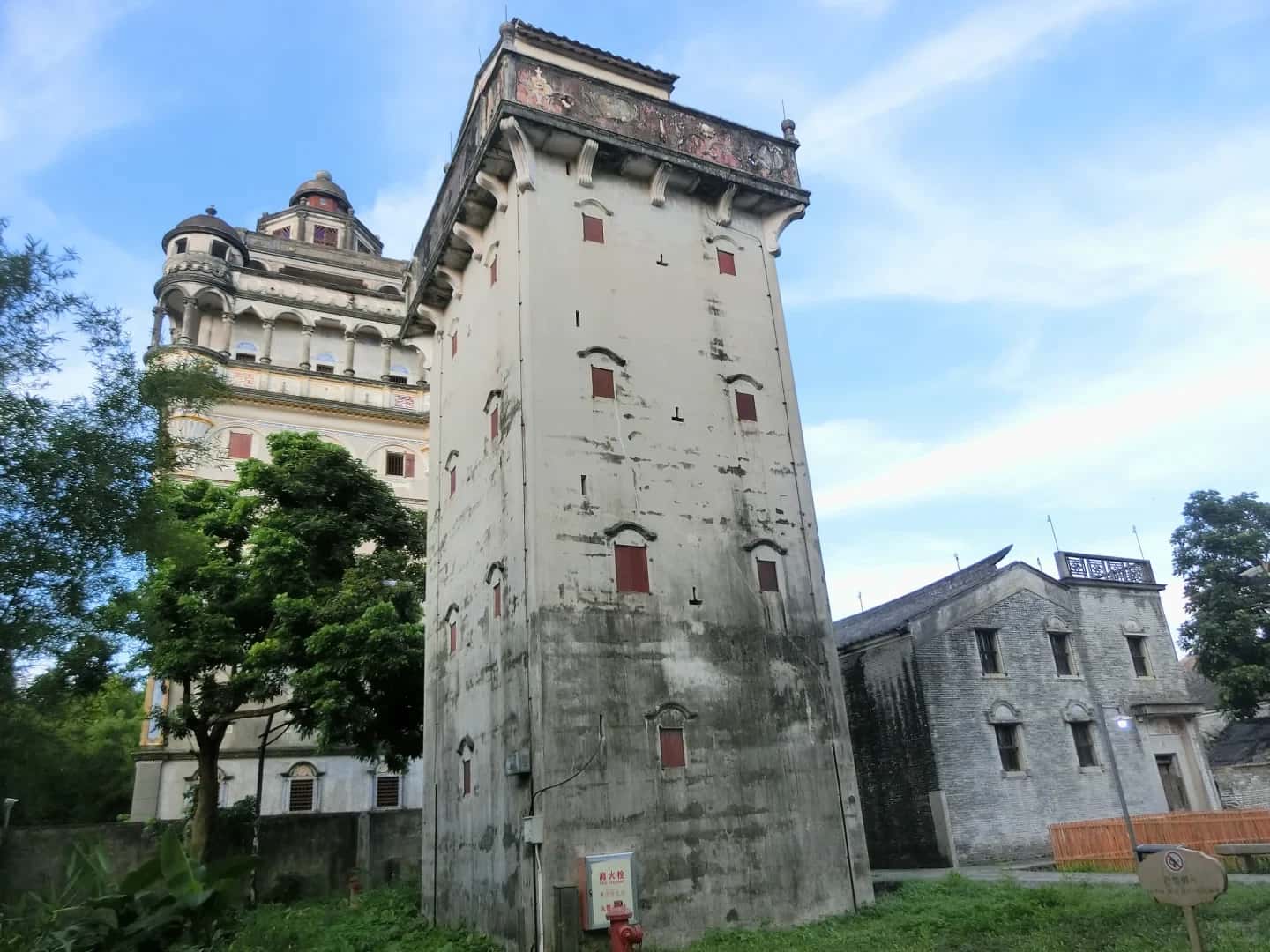The diaolou towers of Jinjiangli seen from the village
