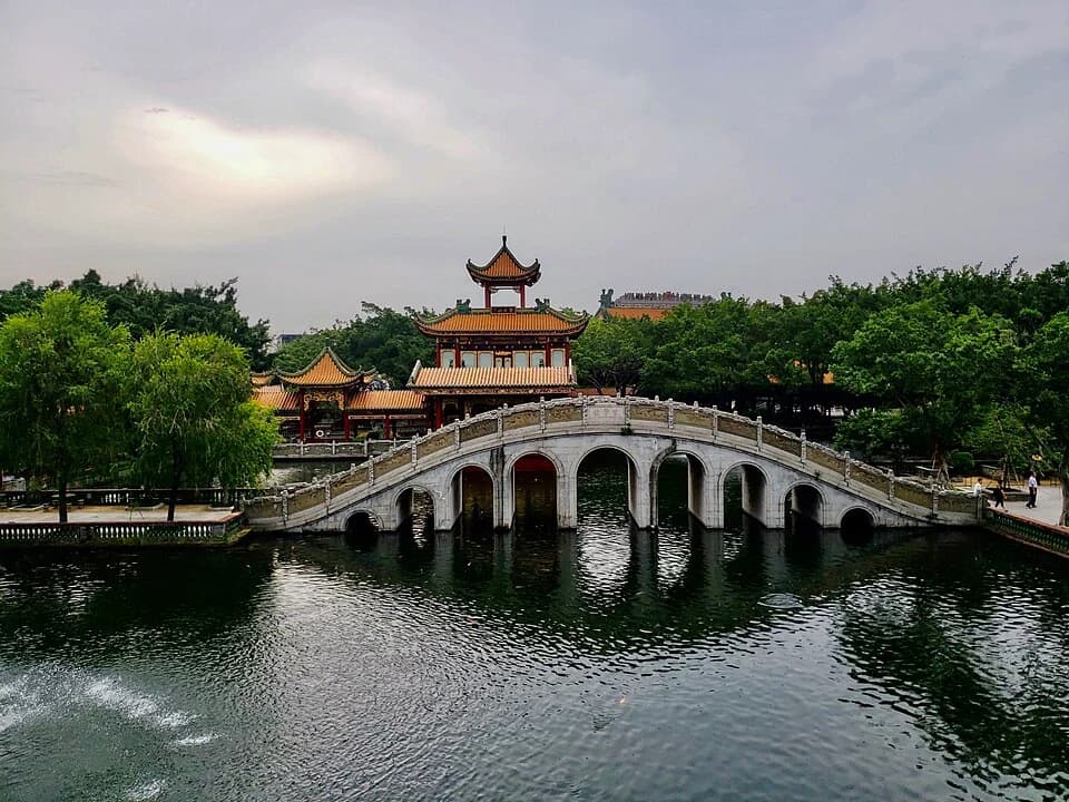 Baomo Garden and Shawan Ancient Town in one day