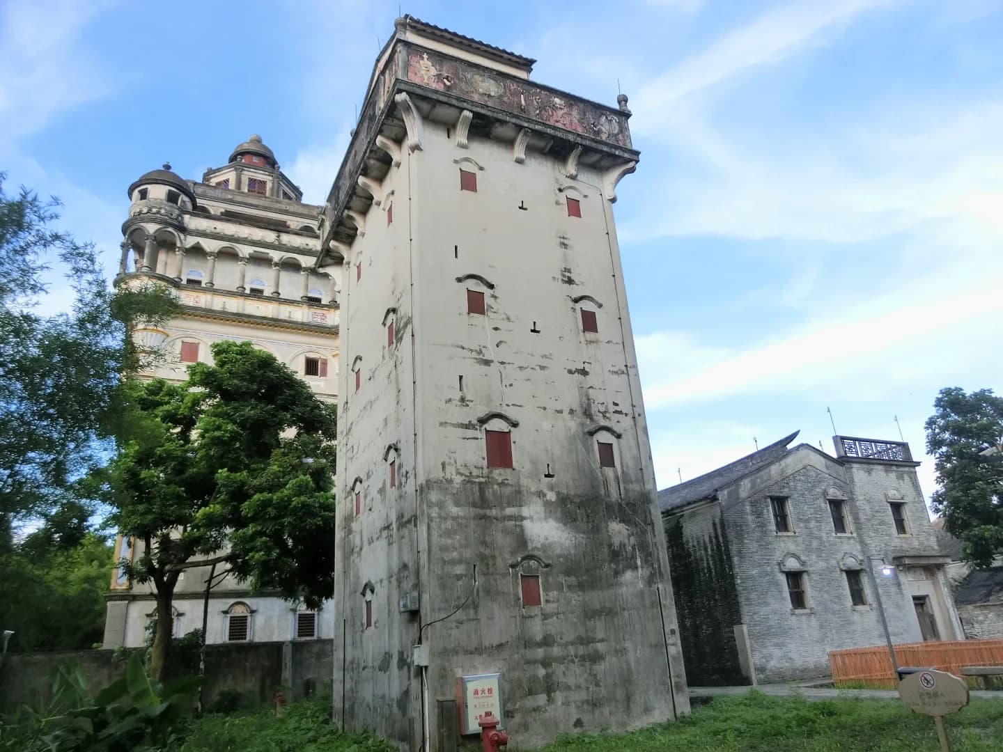 The diaolou towers of Jinjiangli seen from the village