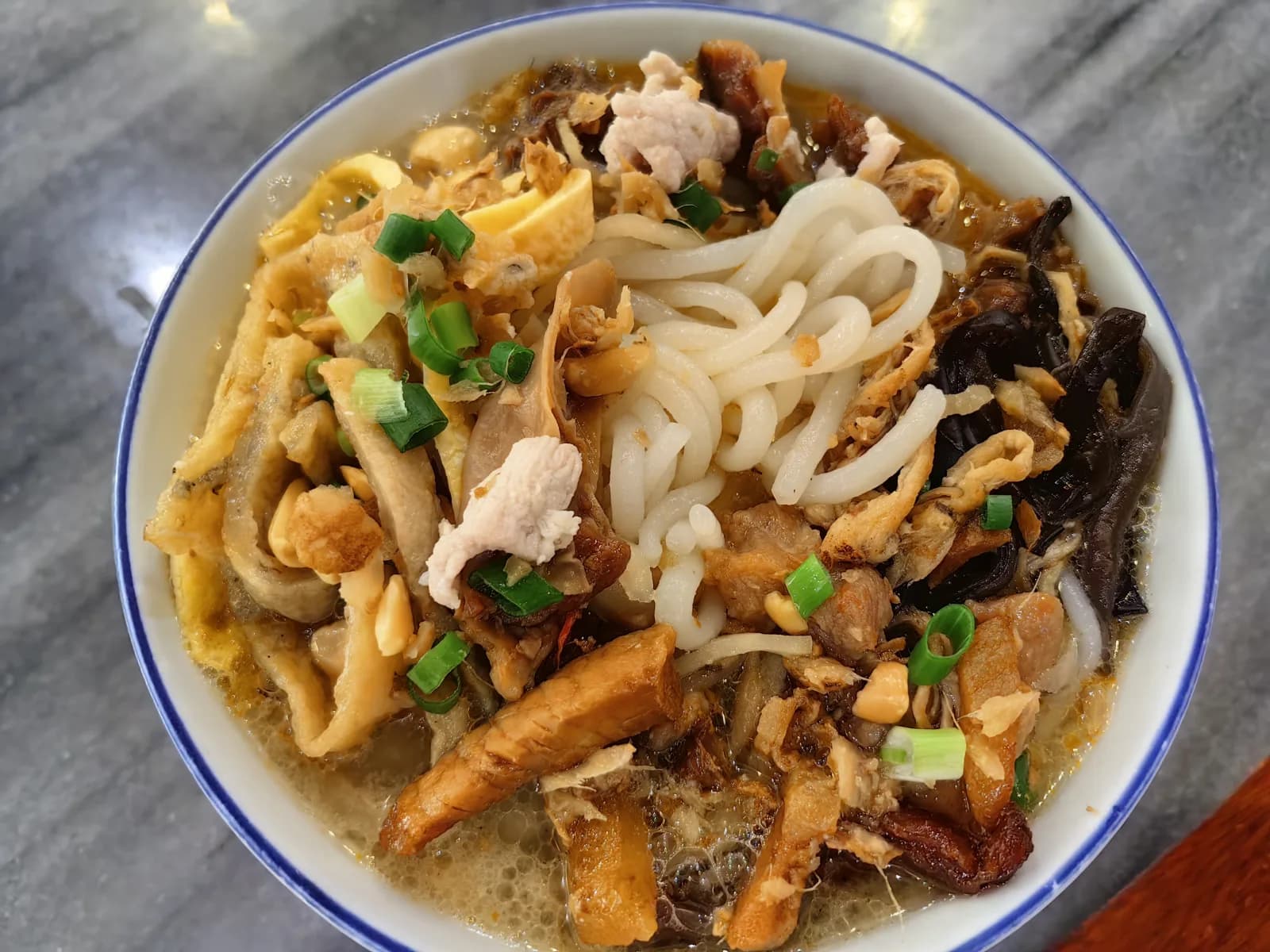 A bowl of mixed Guangdong lai fun rice noodles