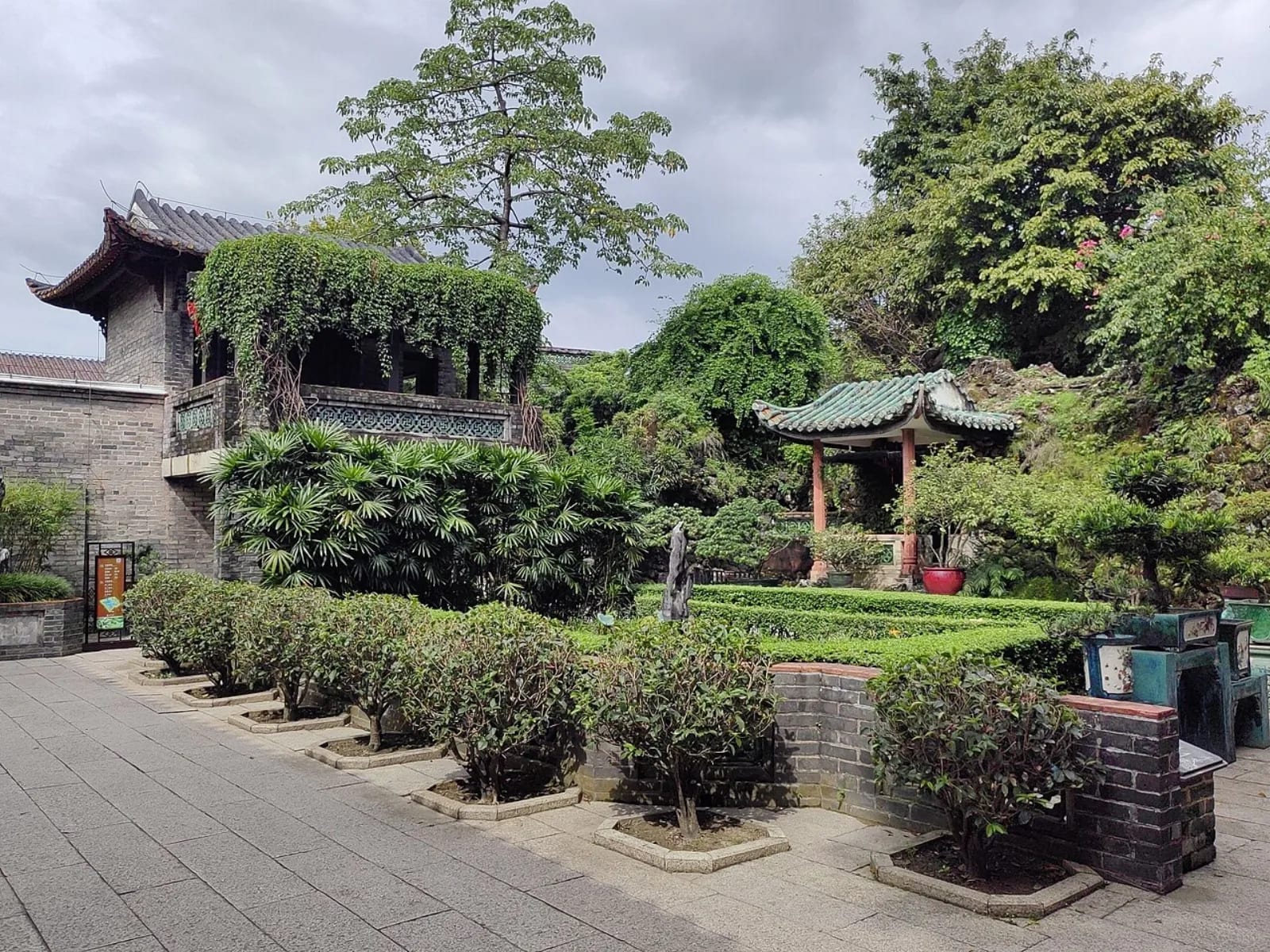 Pavilions, pond and planted courtyards inside Keyuan Garden