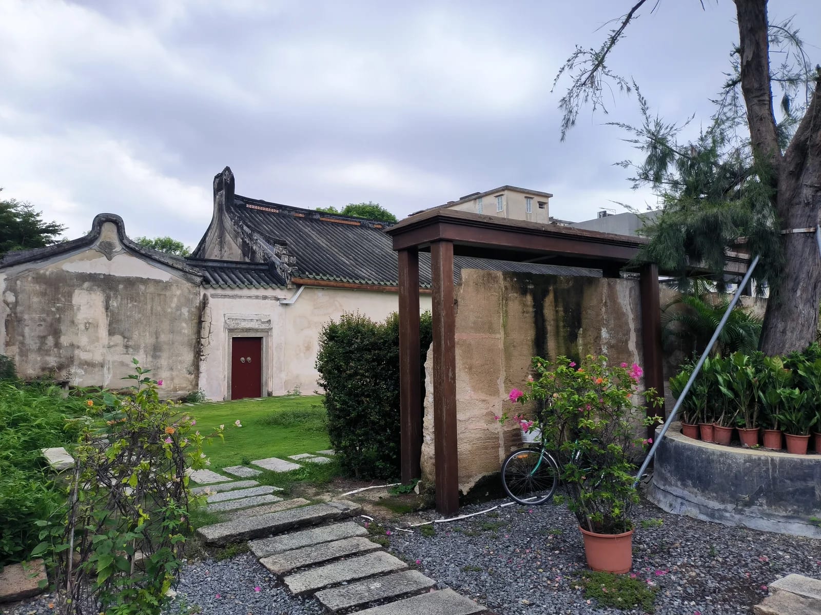Entrance of Xu Fuma Mansion in Chaozhou